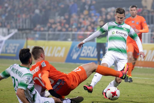 在更加宽泛 在更加宽泛