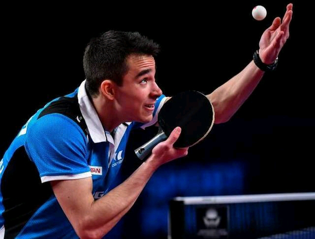 仅展现了球 仅展现了球