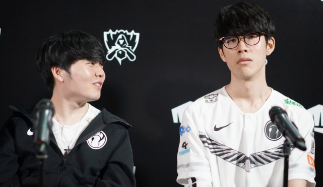 奠定基础 奠定基础