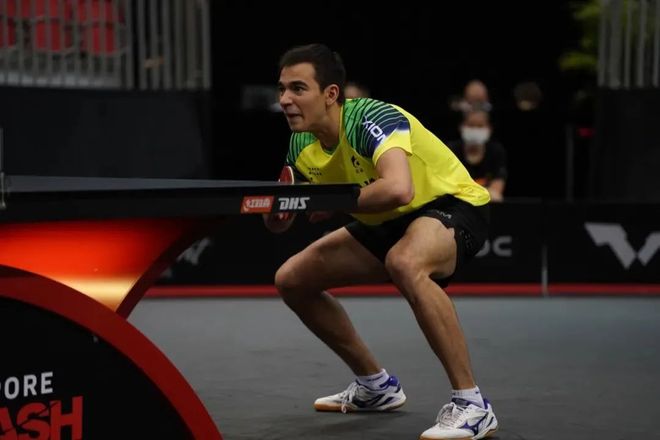 只剩下与荷 只剩下与荷