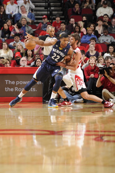 行动证明自 行动证明自